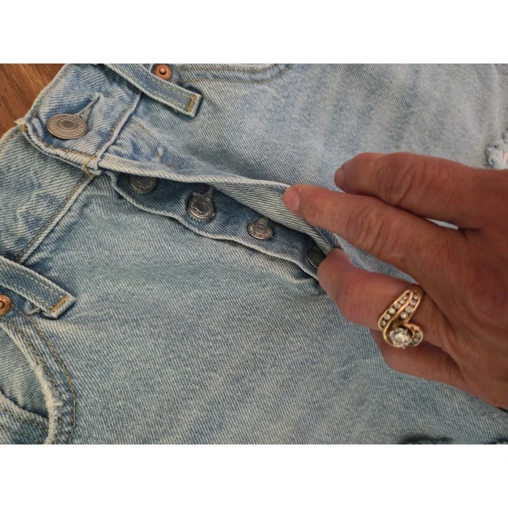 Levis 501 Original High Rise‎ Distressed Denim Shorts Light Wash W28 Button Fly